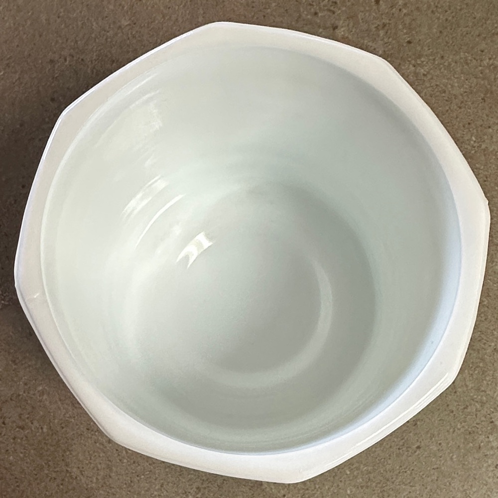 Vintage Indiana Glass Co. Aztec Milk Glass Planter - Picture 2 of 5